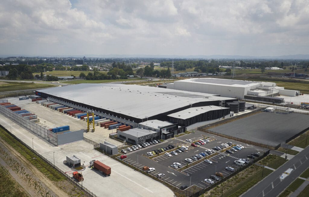 insulator projects kmart distribuiton